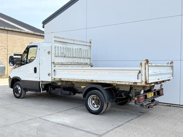 Iveco DAILY 35C18 3.0 3.0 Automaat Kipper Dubbellucht 3.5t Trekhaak Airco Cruise Control