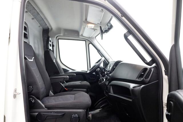 Iveco DAILY 35C16 160pk L2H2 Dubbel Lucht Airco/Trekhaak 3500kg 03-2020