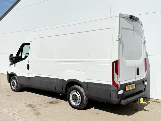 Iveco DAILY 35S14 L2H2 Luchtvering Trekhaak Cruise Control Climate Control Lucht Geveerde Bestuurdersstoel