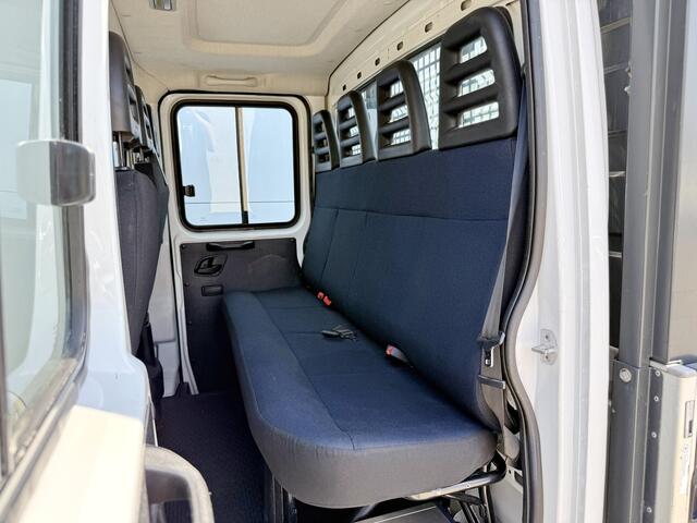 Iveco DAILY 35S16 2.3 Automaat Dubbele Cabine Trekhaak 3.5t Climate Control 7 Zitplaatsen Standkachel DC