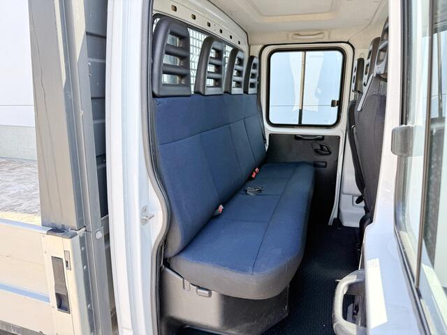 Iveco DAILY 35S16 2.3 Automaat Dubbele Cabine Trekhaak 3.5t Climate Control 7 Zitplaatsen Standkachel DC