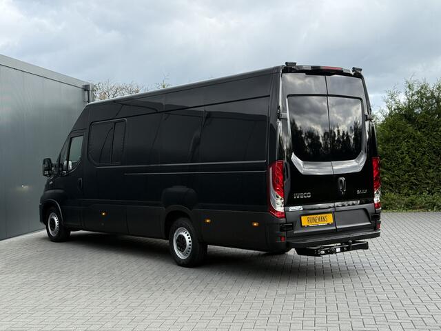 Iveco DAILY 35S18 3.0 180 PK AUTOMAAT / DUBBELE CABINE / TREKHAAK / CAMERA / CRUISE / NAVI / 3500 KG AHG