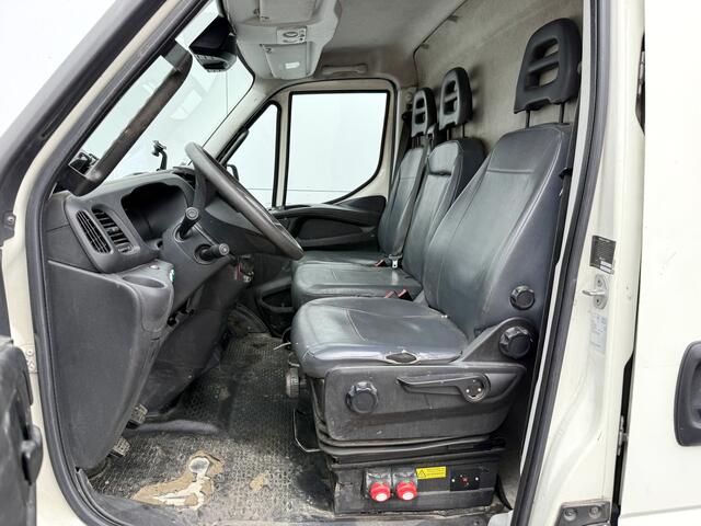 Iveco DAILY 70C18 **ENGINE BROKEN** 3.0L L4H2 Dubbellucht Airco Cruise Control Dubbele Schuifdeuren Trekhaak Tachograaf