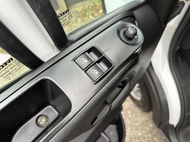 Iveco DAILY 35S16V 2.3 410 H2 bakwagen 155pk meubelbak