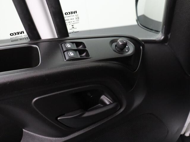 Iveco DAILY 35C16 Bakwagen+Laadklep | Dakspoiler | Airco | Cruise | 3-Persoons