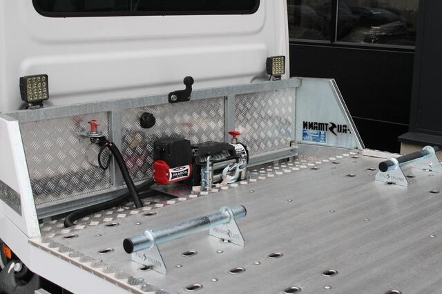 Iveco DAILY 35S18 3.0L 180pk Autotransporter - Geveerde Stoel - Lier - LED - Navi - ACC - Lane Assist - Faustmann Opbouw - Rijklaar