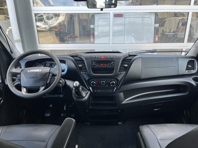 Iveco DAILY 35S12D 2.3 345 6-Persoons 3500kg trekgewicht Airco Euro 6 Pick-up Open laadbak Bakwagen 1e eigenaar P-up