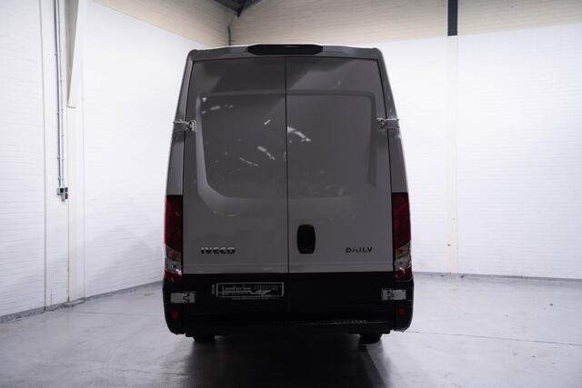 Iveco DAILY 35S16 160 pk L4H2 Jumbo / XXL Airco ECC Laadruimte Pakket, PDC achter, 3-Zits
