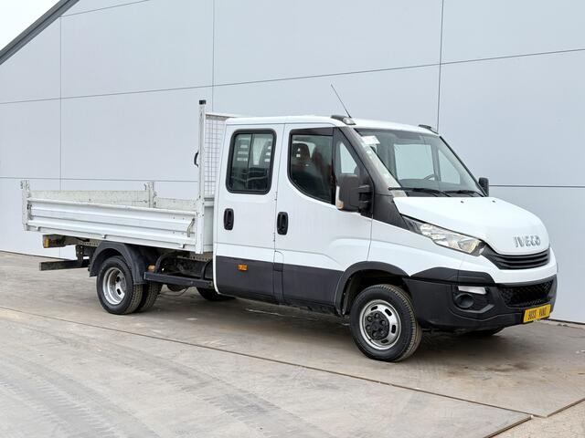 Iveco DAILY 35C14 2.3 Dubbele Cabine Dubbellucht 7 Stoelen Airco Cruise Control Trekhaak 3.5t Tipper Benne Kipper
