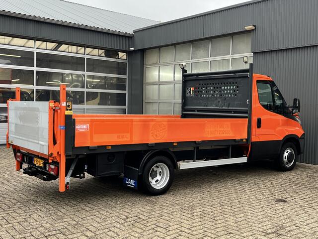 Iveco DAILY 35C15 2.3 375 Trekhaak 3500kg Laadklep 500kg Open laadbak Pick-up Euro 5 Bpm vrij Bakwagen p-up 1e eigenaar Dealer onderhouden