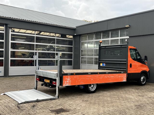 Iveco DAILY 35C14 2.3 375 Laadklep 500kg Trekhaak 3500kg trekgewicht Airco 2-Persoons Open laadbak Pick-up P-up Bakwagen Telefoonverbinding 1e eigenaar Euro 6 Bpm vrij !!!