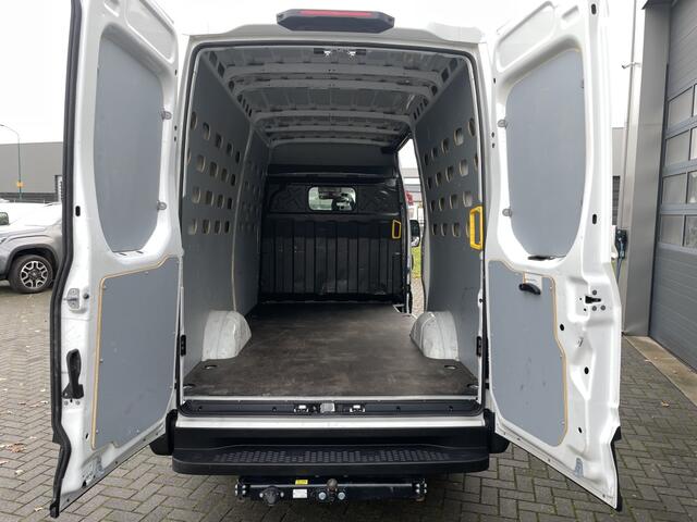 Iveco DAILY 35S14V 2.3 352L H2 Airco