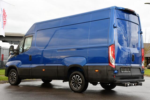 Iveco DAILY 35C14V 2.3 352 H2 PB Edition Adaptieve Cruise, 3500kg Trekhaak, Camera, Carplay, Automaat, LED, Multimedia, NAVI, Uniek!