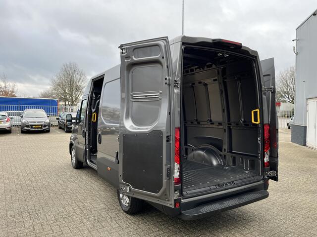 Iveco DAILY 35S18HV 3.0 352L H2 Schuifdeur links en rechts | BPM Vrij