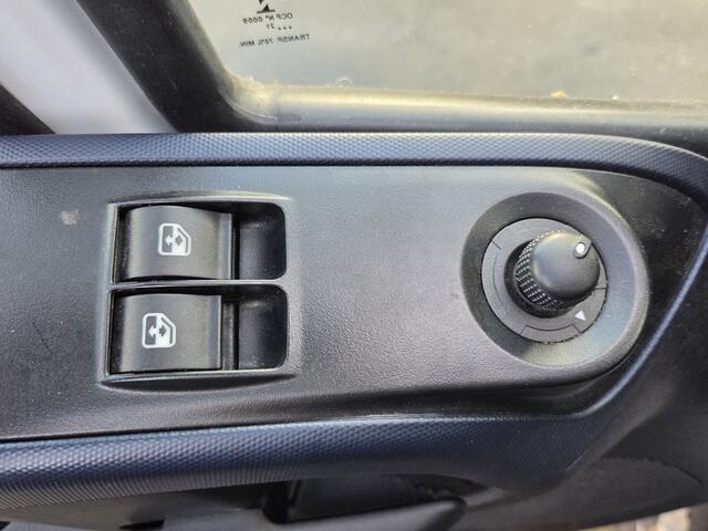 Iveco DAILY 35S14 2.3 136 Pk Autm. ECC Airco Cruisecontrol -SCHADE-