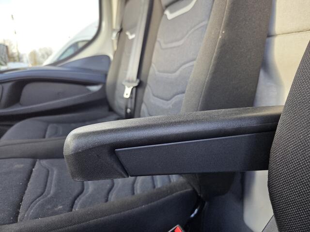 Iveco DAILY 35S14 2.3 136 Pk Autm. ECC Airco Cruisecontrol -SCHADE-