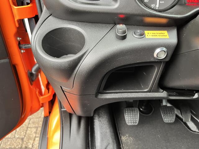 Iveco DAILY 35C14 2.3 375 Laadklep 500kg Trekhaak 3500kg trekgewicht Airco 2-Persoons Open laadbak Pick-up P-up Bakwagen Telefoonverbinding 1e eigenaar Euro 6 Bpm vrij !!!