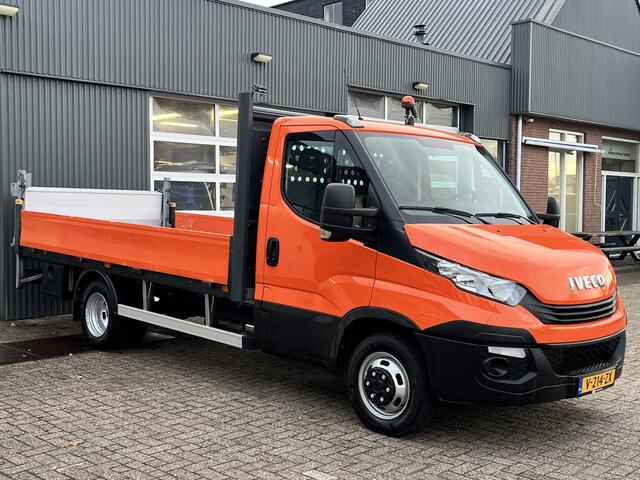 Iveco DAILY 35C14 2.3 375 Laadklep 500kg Trekhaak 3500kg trekgewicht Airco 2-Persoons Open laadbak Pick-up P-up Bakwagen Telefoonverbinding 1e eigenaar Euro 6 Bpm vrij !!!