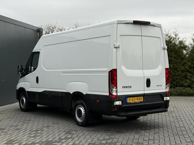 Iveco DAILY 35S16 157 PK / L2H2 / AIRCO / CRUISE / 3-ZITS / 3.5 TON TREKKEN / CAMERA