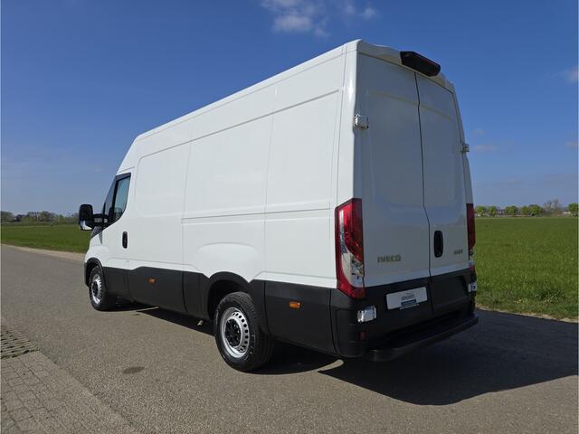 Iveco DAILY 35S14V 2.3 352L H2 - 140 Pk - Euro 6 - Airco - Cruise Control - L2 L H2