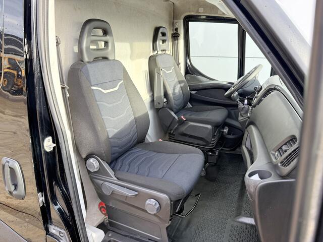 Iveco DAILY 35S18 3.0 L2H2 Airco Adaptieve Cruise Control Camera Navigatie Lucht geveerde stoel .