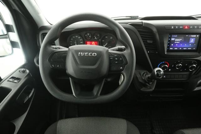 Iveco DAILY 35S18H 3.0 410 | 180PK | Bakwagen | Zijdeur | Laadklep | Laadbak | Airco | 3 Zits | Carplay