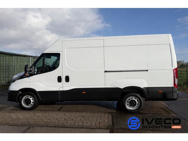 Iveco DAILY 35S18V A8 Adaptive Cruise control - Automaat- L3H2 -176pk - Trekhaak
