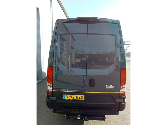 Iveco DAILY 35S16V A8 Luchtvering - Adaptive Cruise Control - Automaat - L3H2 - 2.3L 157pk - Camera - Trekhaak Standplaats: Groningen