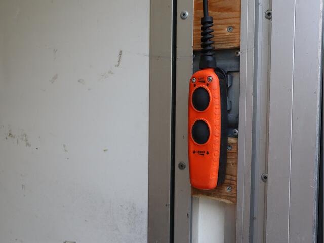 Iveco DAILY 40C18 3.0 Hi-Matic Automaat Euro 6 Bakwagen - Laadklep 1000kg