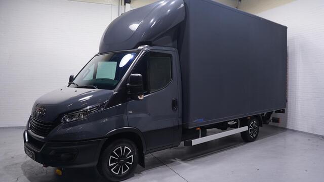 Iveco DAILY 35S16 160 pk Bakwagen met Laadklep 21,7M3 Marge Auto, Airco, Cruise Control, Dakspoiler, 16" LMV, NAP, 3-Zits