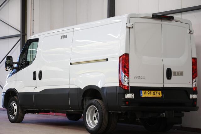 Iveco DAILY 35C18HV 3.0 180PK L2H1 DUBBEL LUCHT