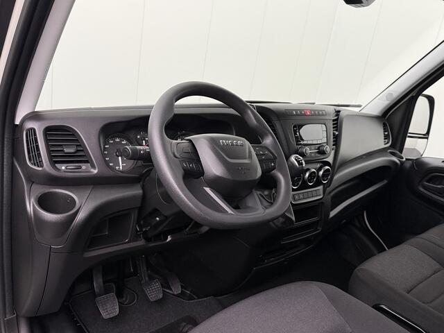 Iveco DAILY 35C14 L2H2 Dubbel lucht L2H2 | 3500Kg Trekgewicht | Airco | Cruise | 3-Zits | Betimmering