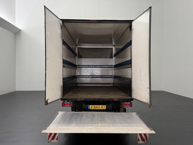 Iveco DAILY 40C180PK | 3.0Liter Bakwagen + laadklep | Airco | 3-Zits