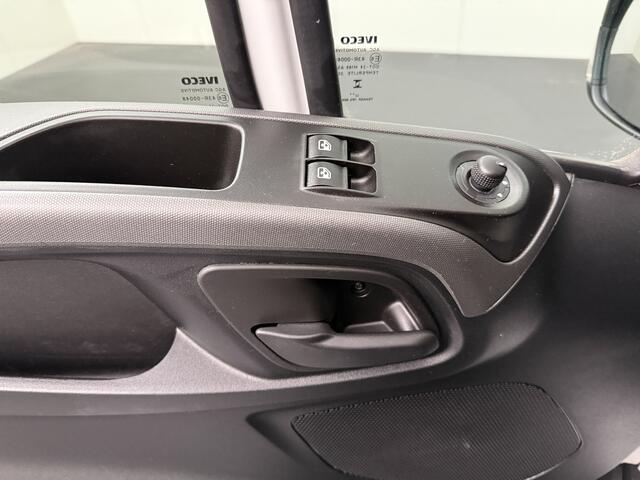 Iveco DAILY Hi-Matic Automaat L2H2 | Led | 3500Kg Trekhaak | Navigatie | Camera | 3-Zit | Betimmering