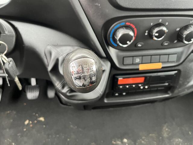 Iveco DAILY 35C14 2.3 375 Laadklep 500kg Trekhaak 3500kg trekgewicht Airco 2-Persoons Open laadbak Pick-up P-up Bakwagen Telefoonverbinding 1e eigenaar Euro 6 Bpm vrij !!!