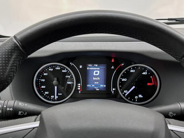 Iveco DAILY 35C18H 3.0 Open laadbak 179pk Automaat Dubbele cabine Trekhaak 7 zitplaatsen Cruise control