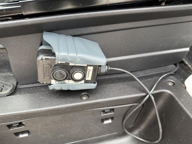 Iveco DAILY 35C14D euro 6 / DC 6 persoons / JPM kipper / vaste prijs rijklaar ¤ 24.950 ex btw / lease vanaf ¤ 407 / dubbellucht / cruise en climate control / trekhaak 3500 kg !