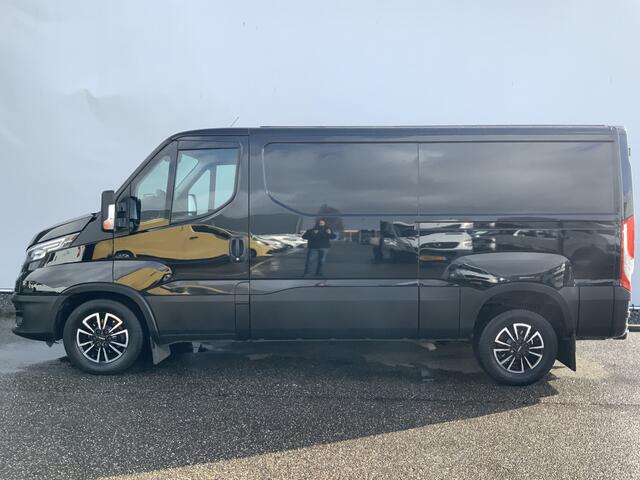 Iveco DAILY 35S16V 2.3 352 L2H1 Automaat Airco Cruise 3 Zits Alu Velg Trekhaak 3500 kg & Opstap Euro 6