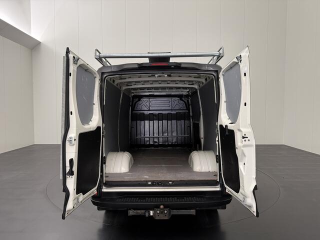 Iveco DAILY 35C18 3.0Liter Hi-matic Automaat L2H1 | 3500Kg Trekhaak | Navigatie | Camera | Airco | Cruise | Imperiaal