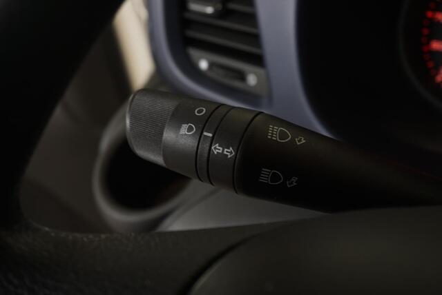 Iveco DAILY 35S14 140pk L2H2/L3H2 3500kg Trekhaak Airco Cruise