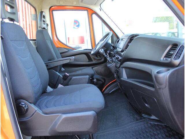 Iveco DAILY 35C18 3.0 375 Open Laadbak Dubbellucht Trekhaak