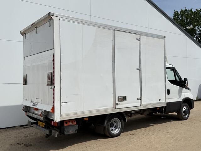 Iveco DAILY 35C14 2.3 Automaat Laadklep Airco Cruise Control Bakwagen Koffer Meubelbak