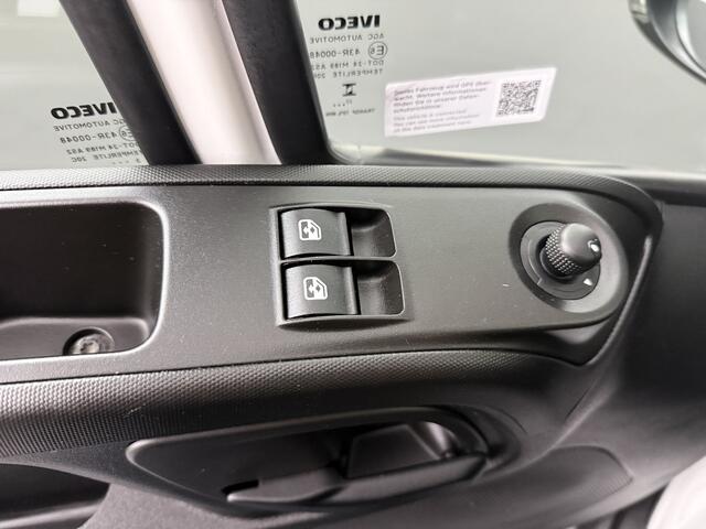 Iveco DAILY 35S16 Hi-Matic Automaat L2H2 | 3500Kg Trekken | Airco | 3-Zits | Betimmering