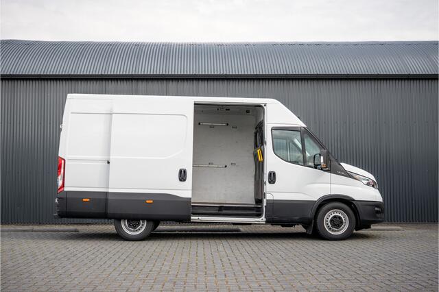 Iveco DAILY 35S16 | 156 PK | 3.500KG trekgew. 3-Zits | Climate