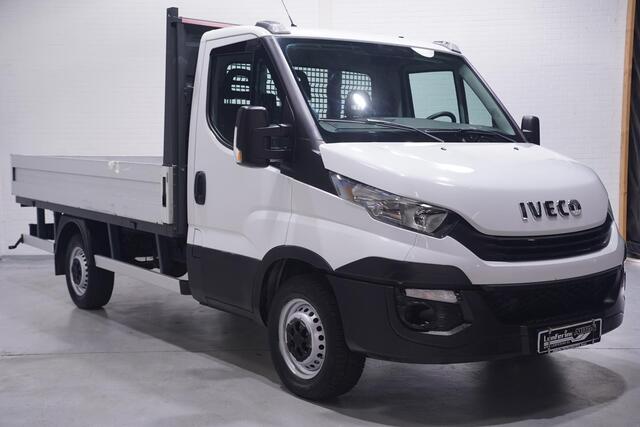 Iveco DAILY 35S12 120 pk Pick Up / Open Laadbak LxBxH 350x207x 40 cm, Trekhaak 3.500 kg, 3-Zits