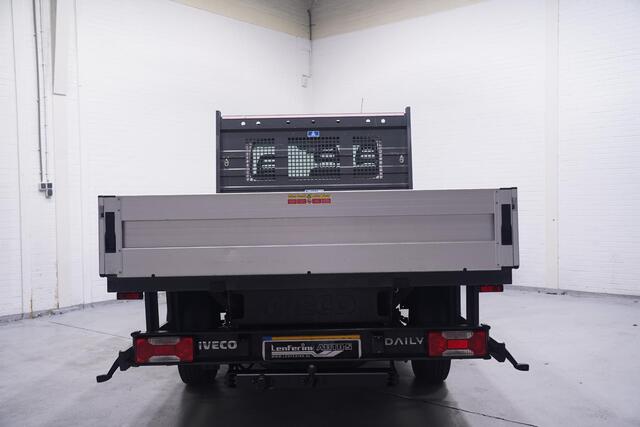 Iveco DAILY 35S12 120 pk Pick Up / Open Laadbak LxBxH 350x207x 40 cm, Trekhaak 3.500 kg, 3-Zits