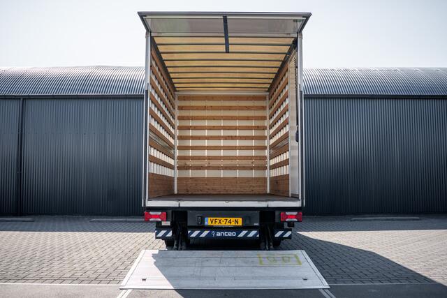 Iveco DAILY 35C18 | 3.0L | 180 PK | Bakwagen met laadklep | Zijdeur | Automaat | N1 | Cruise | Airco