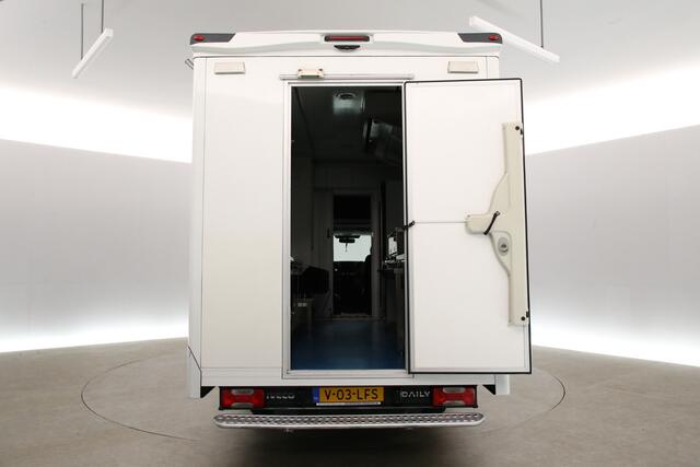 Iveco DAILY 35S14 2.3 410 | Foodtruck | Verkoopwagen | Patatkraam | Eventtruck | Snackwagen | Viskraam | Zijdeur | Airco | Camera