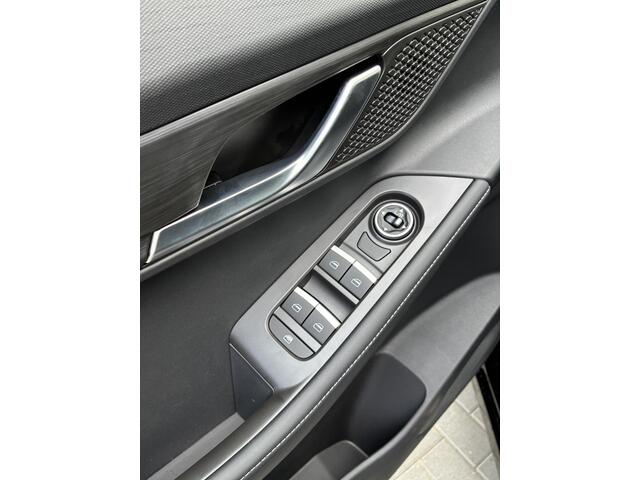 Jaecoo 5 1.5 T-GDi SHS-Hybrid Selective | RIJKLAAR Direct Leverbaar |Climate control | Achteruitrij camera | Parkpilot | Cruise control | Stoel & Stuurverwarming | LM-Velgen