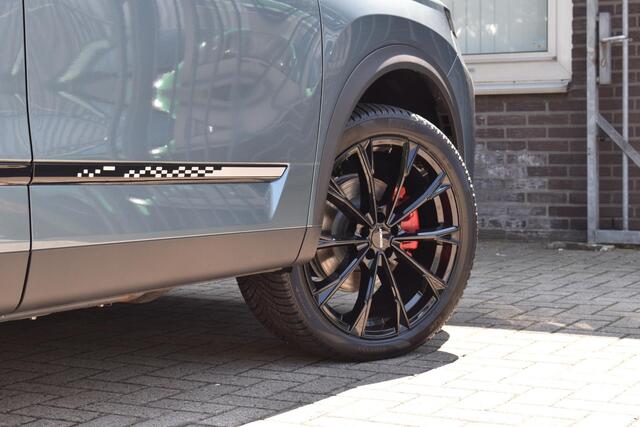 Jaecoo 7 SHS-P Exclusive | HJ EDITION | INCL. WK-PREMIE EN TRANSFERPREMIE | 20 INCH ZWARTE VELGEN | CUSTOM ZWARTE GRILLE | ZONDER MODELAANDUIDING | STOELVENTILATIE+VERWARMING | PANORAMADAK | HEAD UP DISPLAY